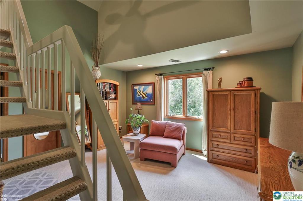 Bethlehem, Pennsylvania, 18017-3771, United States, 3 Bedrooms Bedrooms, ,3 BathroomsBathrooms,Residential,For Sale,2048203