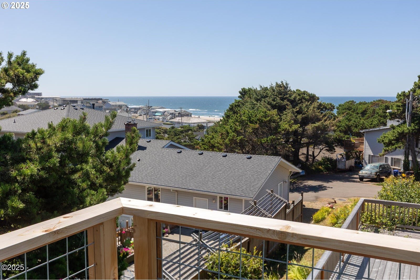 Lincoln City, Oregon, 97367, United States, 3 Bedrooms Bedrooms, ,2 BathroomsBathrooms,Residential,For Sale,1927014