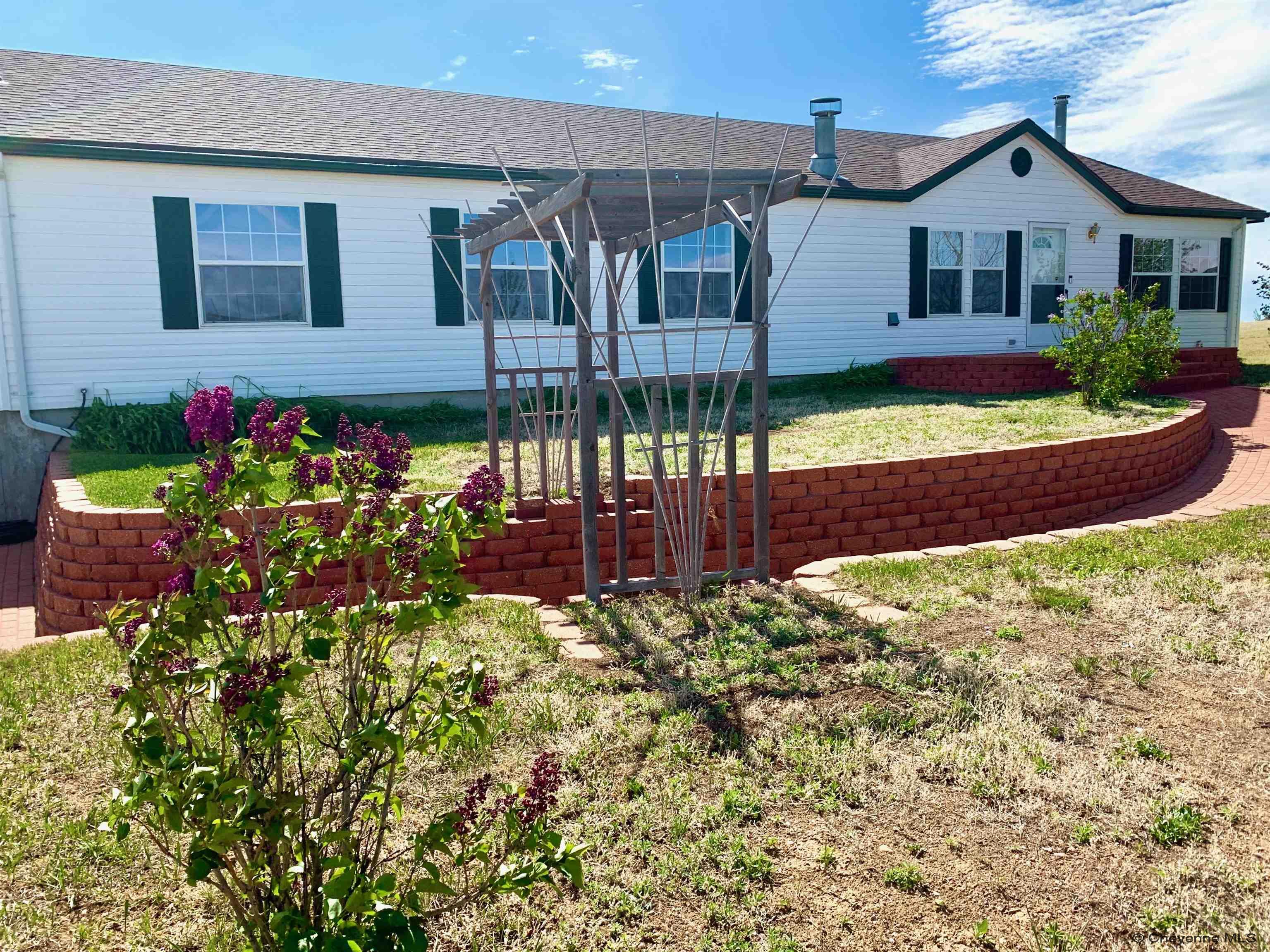 Cheyenne, Wyoming, 82009, United States, 3 Bedrooms Bedrooms, ,2 BathroomsBathrooms,Residential,For Sale,1826400