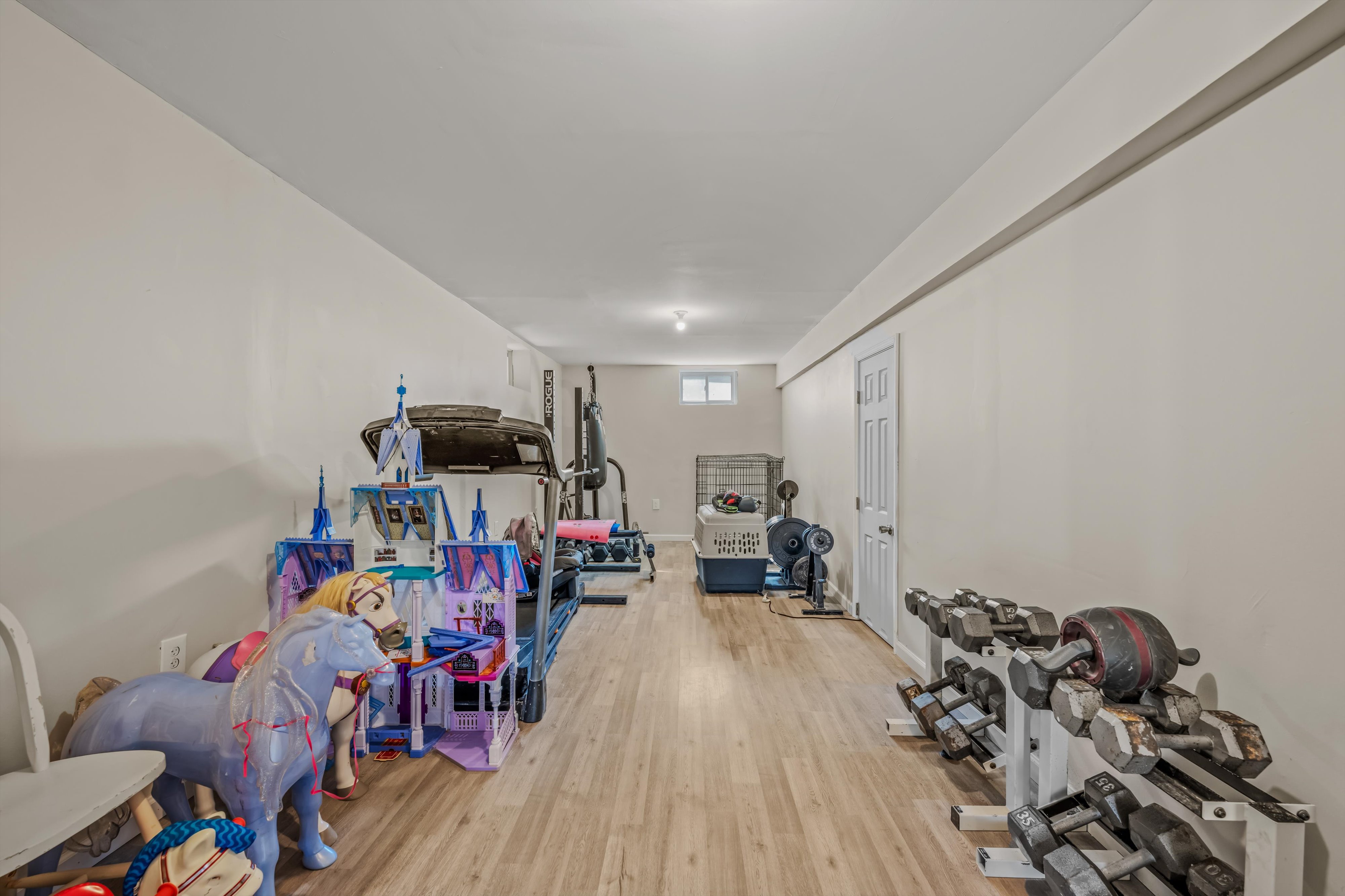 Matinsburg, West Virginia, 25403, United States, 4 Bedrooms Bedrooms, ,Residential,For Sale,1977883