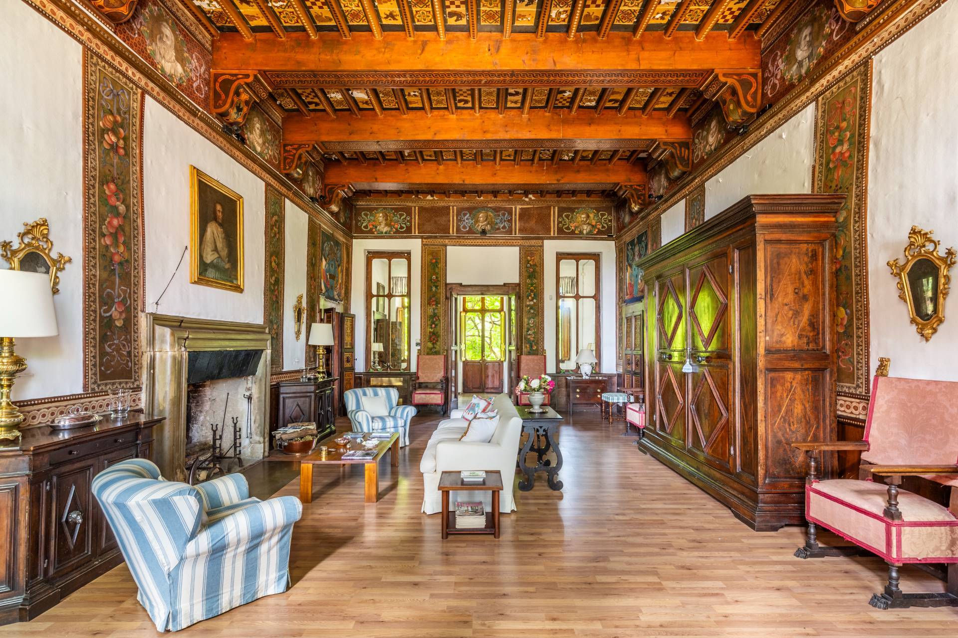 Perugia, Perugia, 06100, IT, 18 Bedrooms Bedrooms, ,5 BathroomsBathrooms,Residential,For Sale,1907420