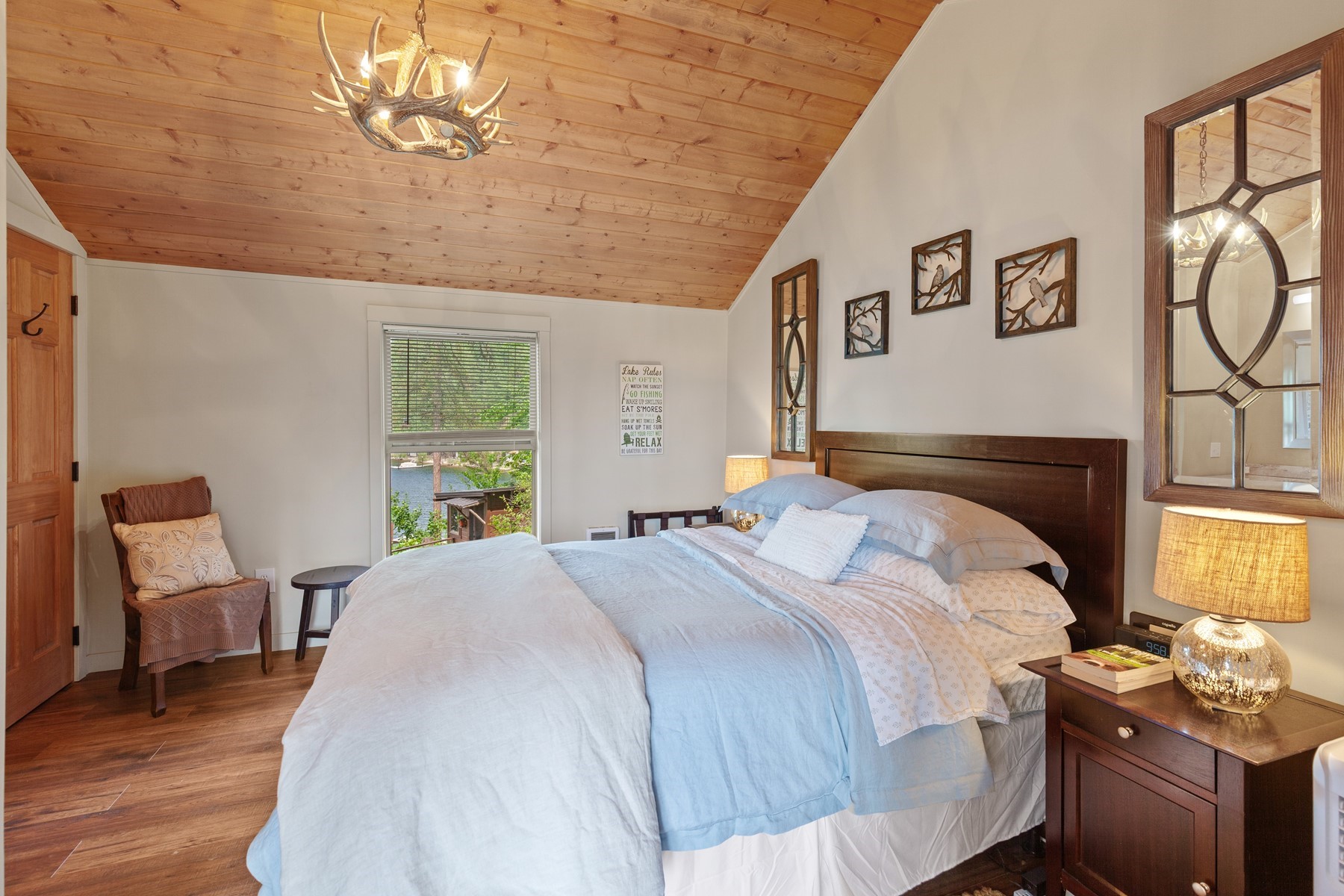  Captivating Upscale Log Lakefront Retreat - 物件實景