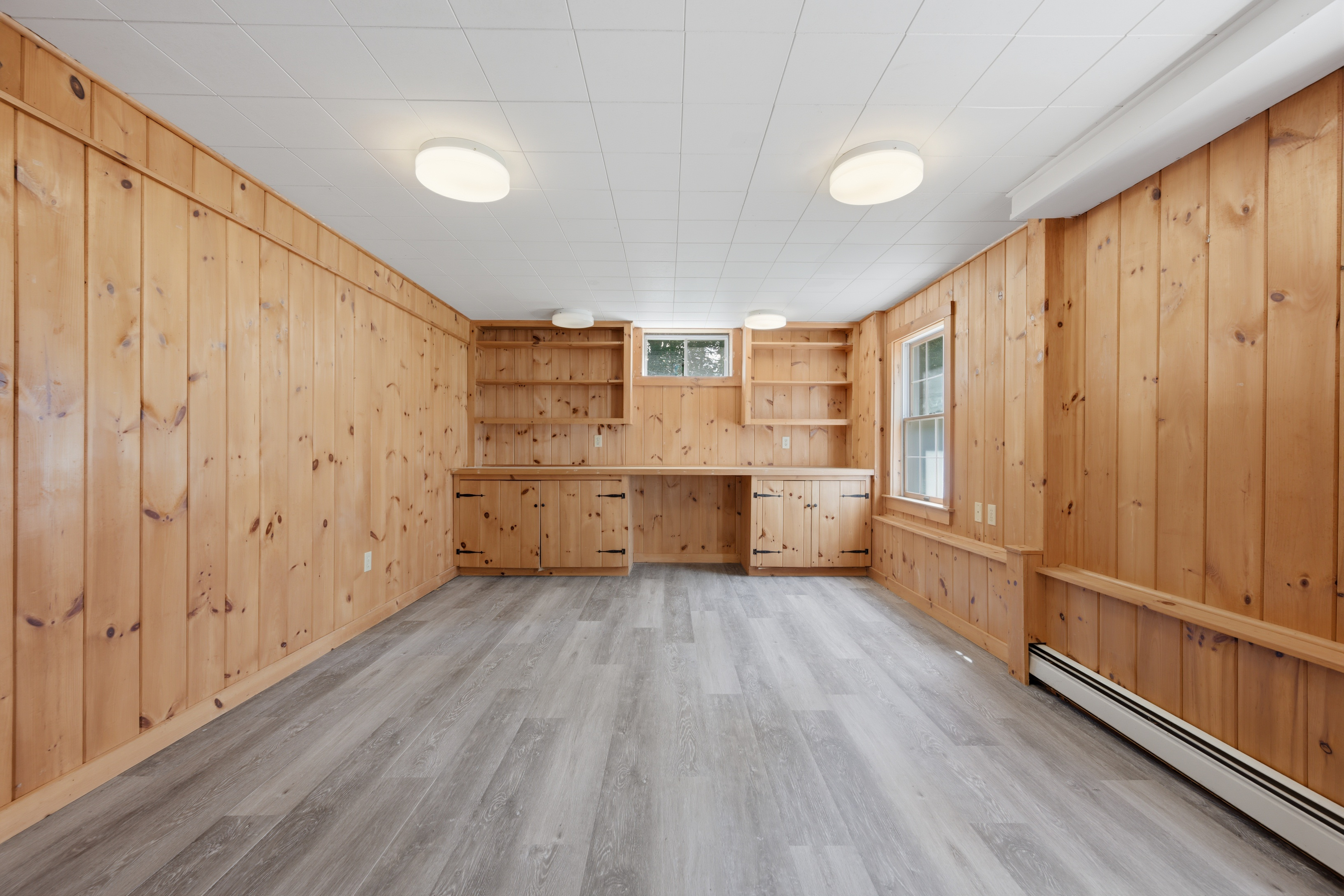  Lovingly Maintained Custom-Built Home on 2.47 Acres - 物件實景