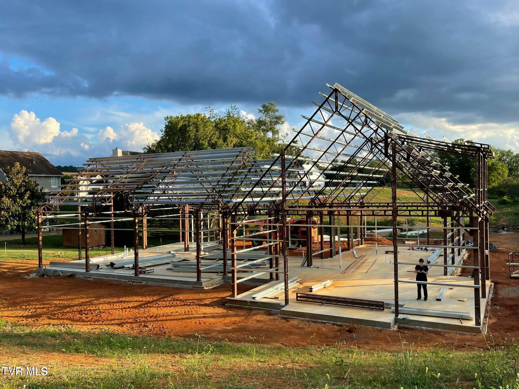 Kingsport, Tennessee, 37664, United States, 4 Bedrooms Bedrooms, ,4 BathroomsBathrooms,Residential,For Sale,1981214