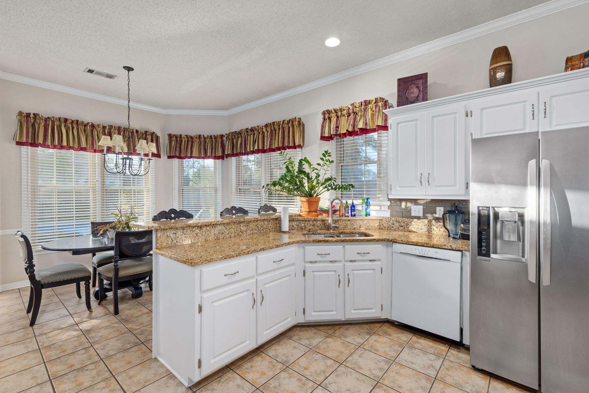 Tupelo, Mississippi, 38801, United States, 4 Bedrooms Bedrooms, ,4 BathroomsBathrooms,Residential,For Sale,1957105