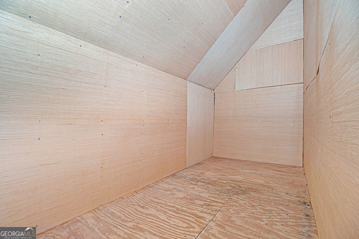 Cumming, Georgia, 30028, United States, 4 Bedrooms Bedrooms, ,3 BathroomsBathrooms,Residential,For Sale,1997865