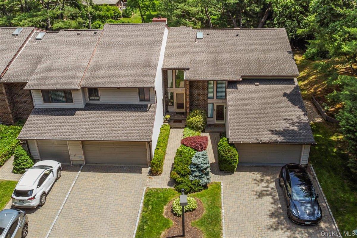 Maple Run Dr, Jericho, NY 11753