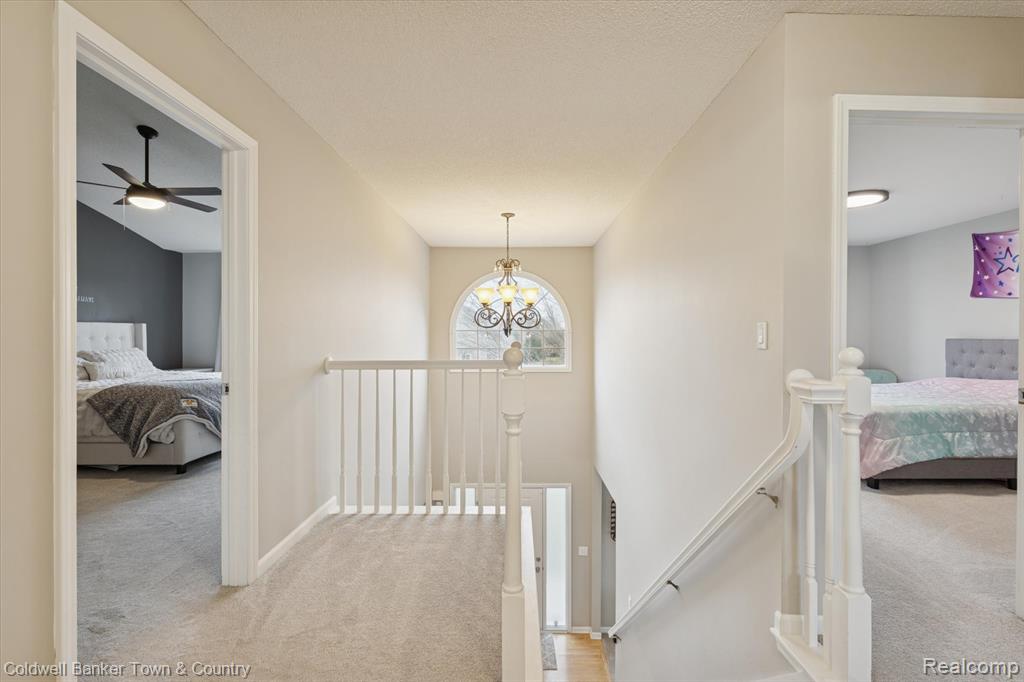 Highland, Michigan, 48357, United States, 4 Bedrooms Bedrooms, ,4 BathroomsBathrooms,Residential,For Sale,2003066