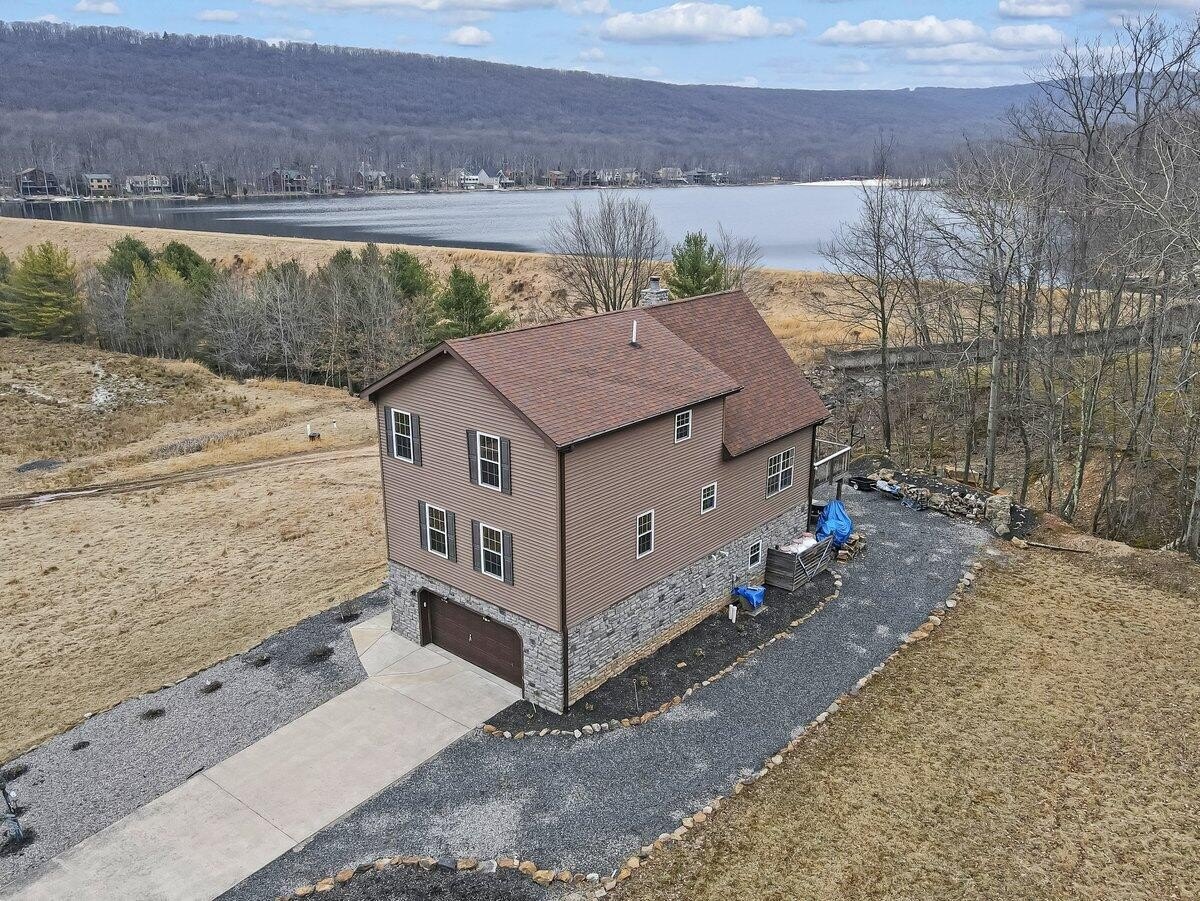 Hazleton, Pennsylvania, 18202, United States, 4 Bedrooms Bedrooms, ,3 BathroomsBathrooms,Residential,For Sale,1754491