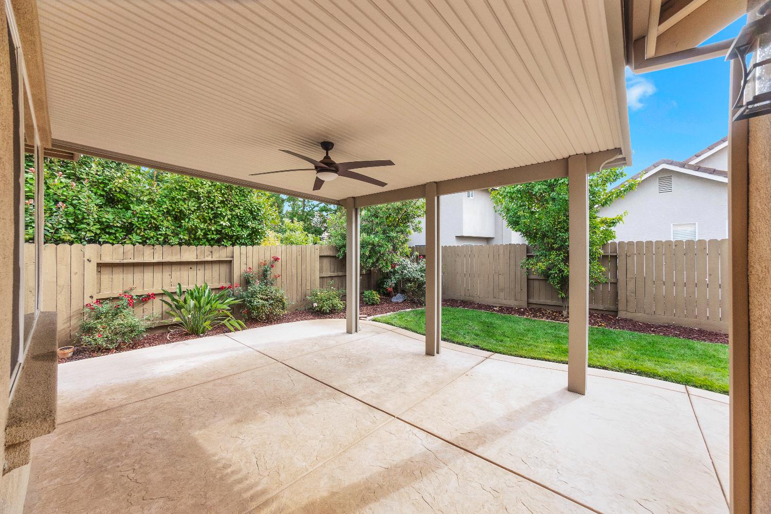 Roseville, California, 95661, United States, 3 Bedrooms Bedrooms, ,2 BathroomsBathrooms,Residential,For Sale,1987670