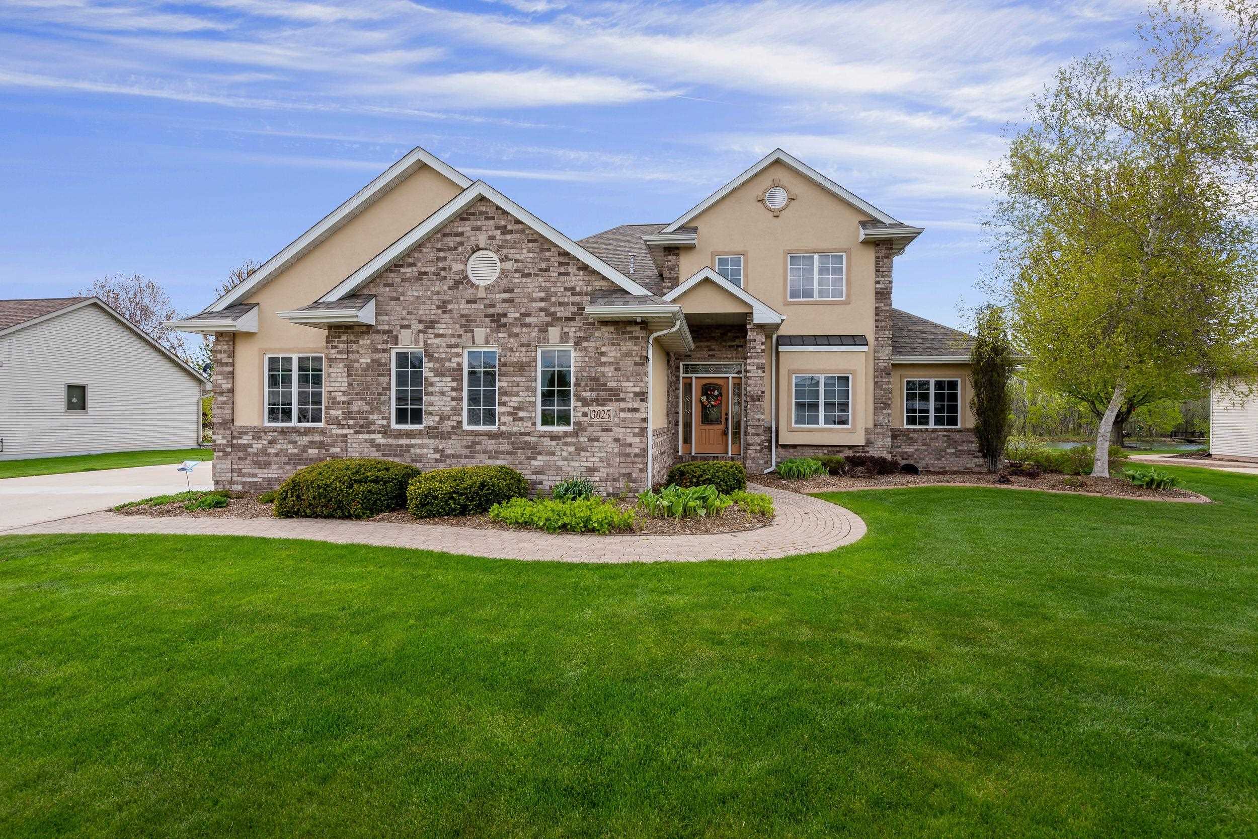 Kaukauna, Wisconsin, 54130-3934, United States, 4 Bedrooms Bedrooms, ,4 BathroomsBathrooms,Residential,For Sale,2034121