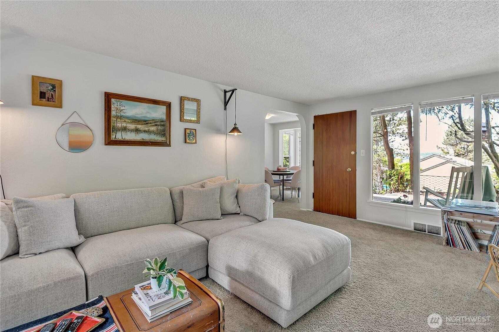 UNIVERSITY PLACE, Washington, 98466, United States, 2 Bedrooms Bedrooms, ,2 BathroomsBathrooms,Residential,For Sale,1969350