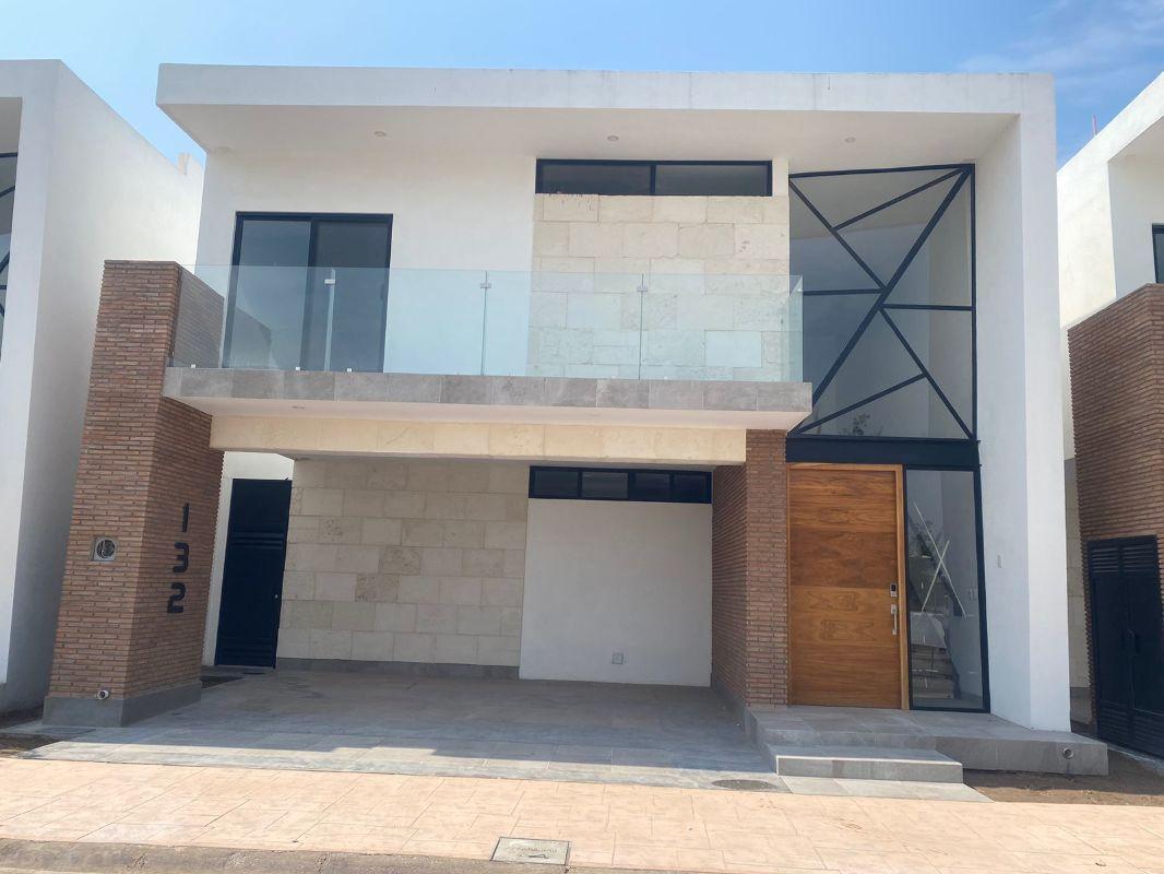 CAMPI?A CORDOVESA, Torreón, Coahuila de Zaragoza, 27018, Mexico, 3 Bedrooms Bedrooms, ,3 BathroomsBathrooms,Residential,For Sale,CAMPI?A CORDOVESA,1624799