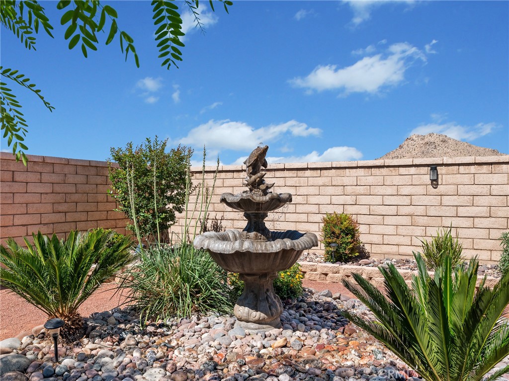 Apple Valley, California, 92307, United States, 4 Bedrooms Bedrooms, ,3 BathroomsBathrooms,Residential,For Sale,1875443