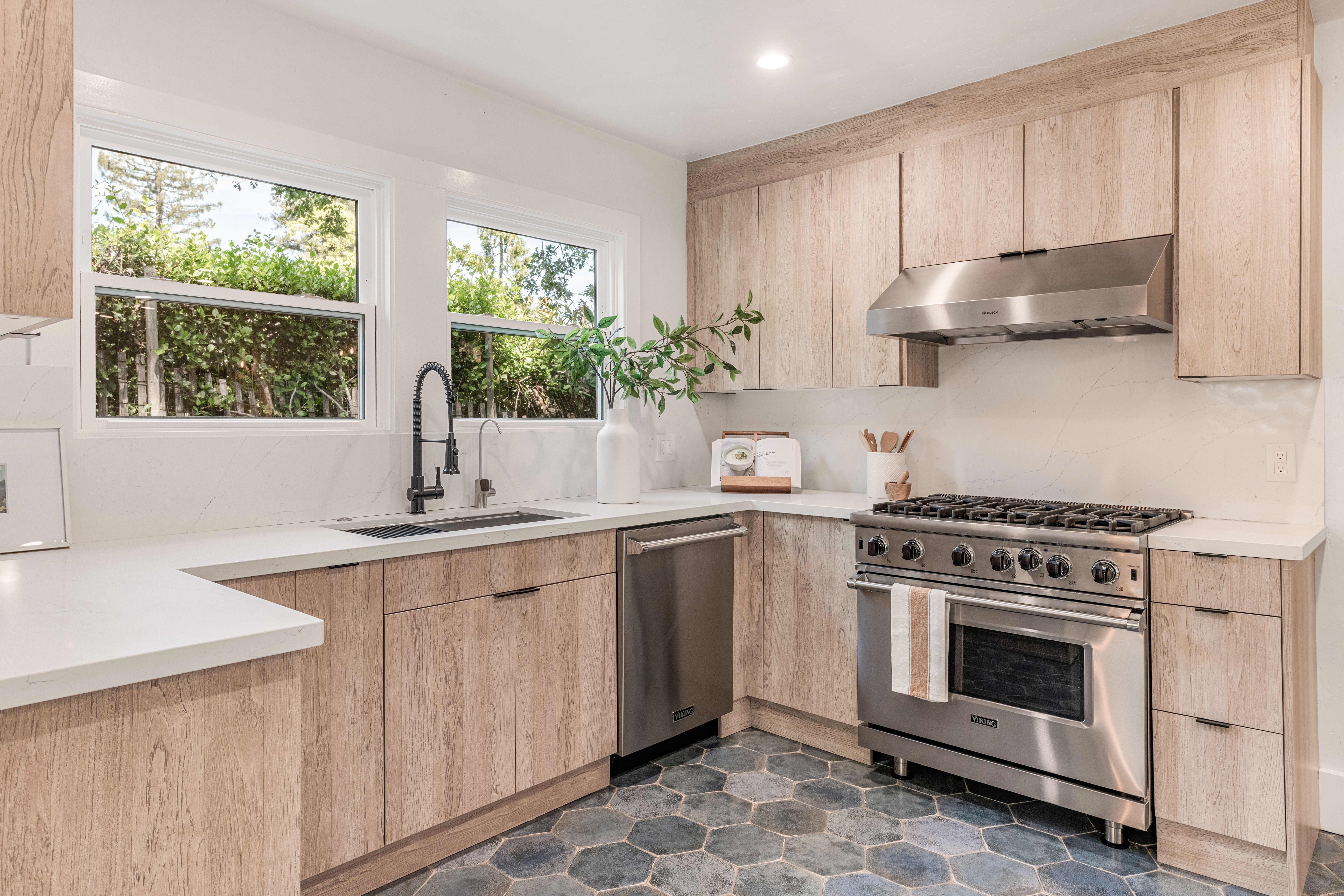  Lush Indoor-Outdoor Living in San Anselmo - 物件實景