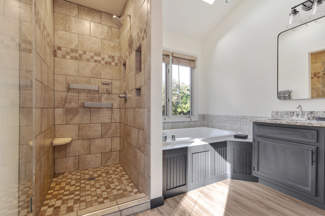 Huntley, Illinois, 60142, United States, 4 Bedrooms Bedrooms, ,3 BathroomsBathrooms,Residential,For Sale,1985712