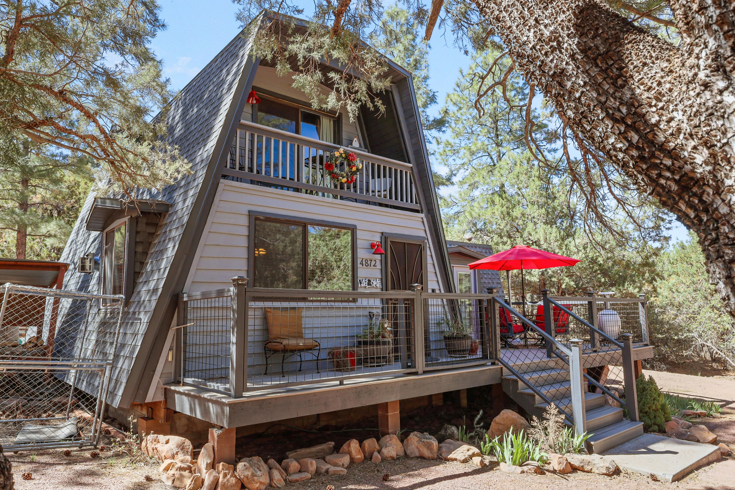 Pine, Arizona, 85544, United States, 2 Bedrooms Bedrooms, ,1 BathroomBathrooms,Residential,For Sale,1819700