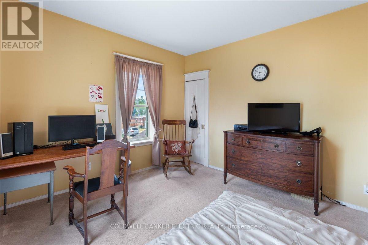 TRENT HILLS (CAMPBELLFORD), Ontario, K0L 1L0, CA, 3 Bedrooms Bedrooms, ,1 BathroomBathrooms,Residential,For Sale,1883318