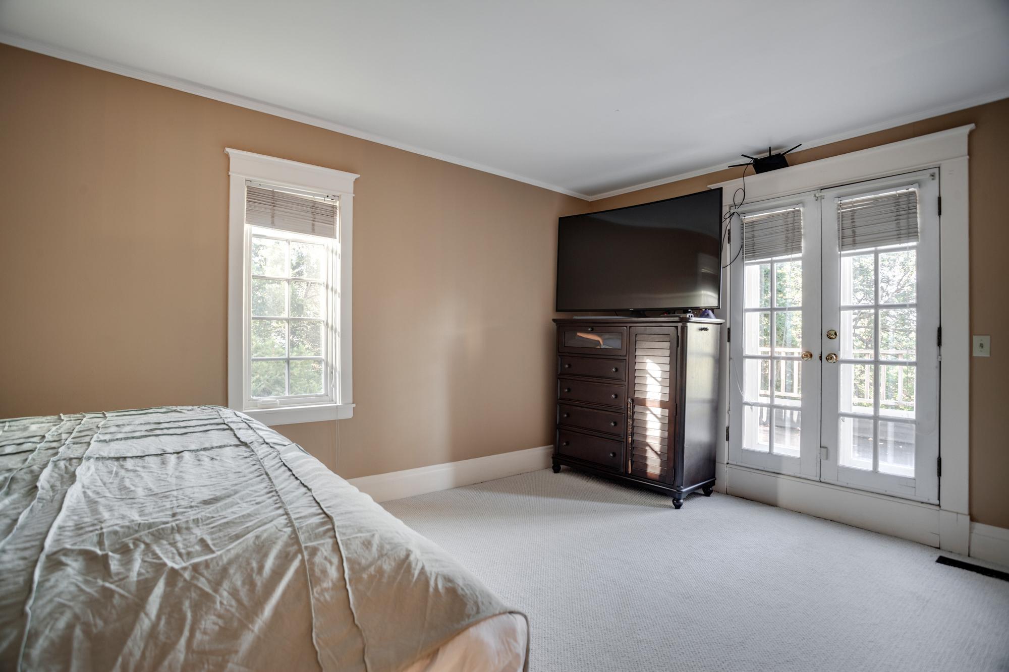 Minneapolis, Minnesota, 55408, United States, 5 Bedrooms Bedrooms, ,2 BathroomsBathrooms,Residential,For Sale,1960764