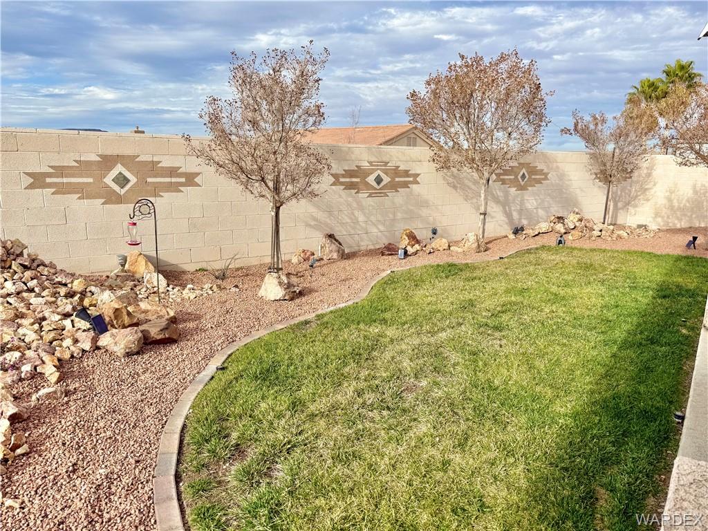 Kingman, Arizona, 86401, United States, 4 Bedrooms Bedrooms, ,2 BathroomsBathrooms,Residential,For Sale,2013264