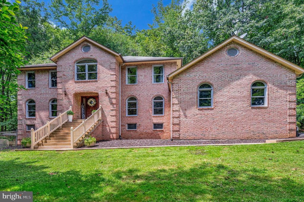 Stafford, Virginia, 22554, United States, 5 Bedrooms Bedrooms, ,4 BathroomsBathrooms,Residential,For Sale,1938309