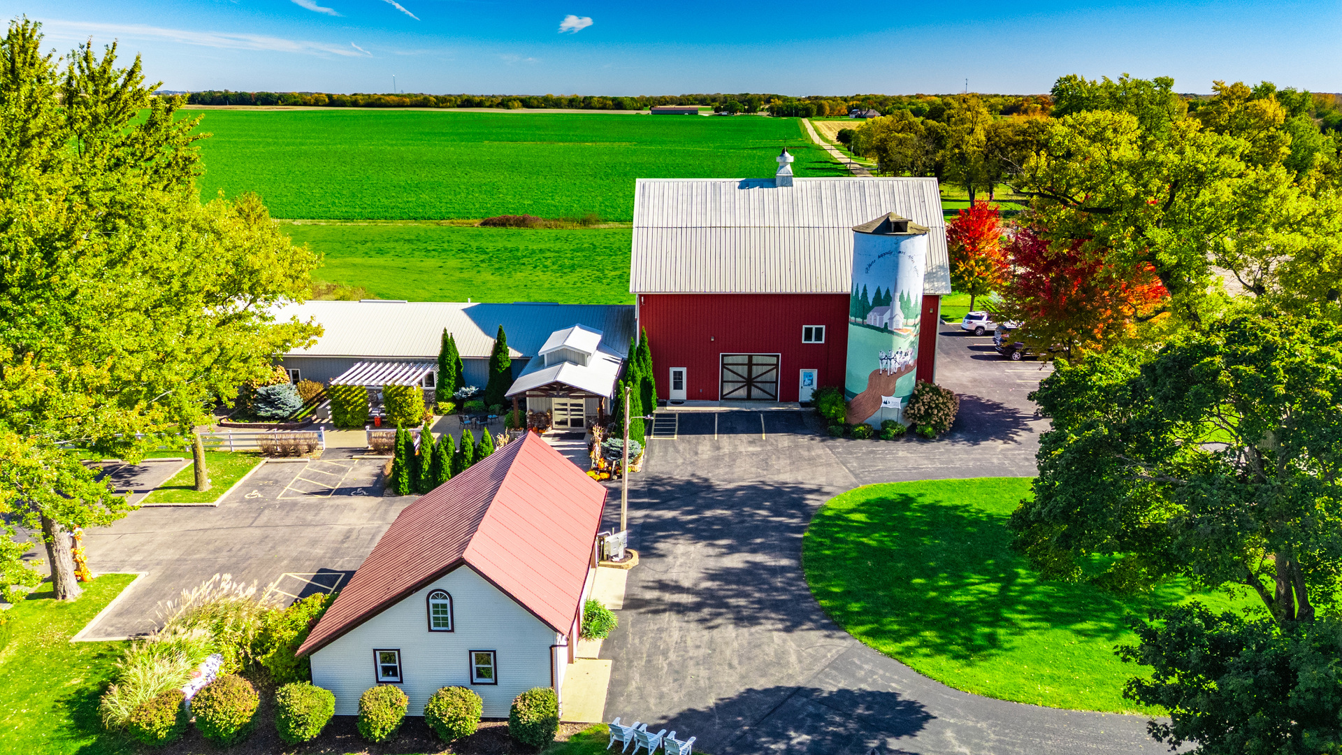 Sycamore, Illinois, 60178, United States, 4 Bedrooms Bedrooms, ,5 BathroomsBathrooms,Residential,For Sale,2001773