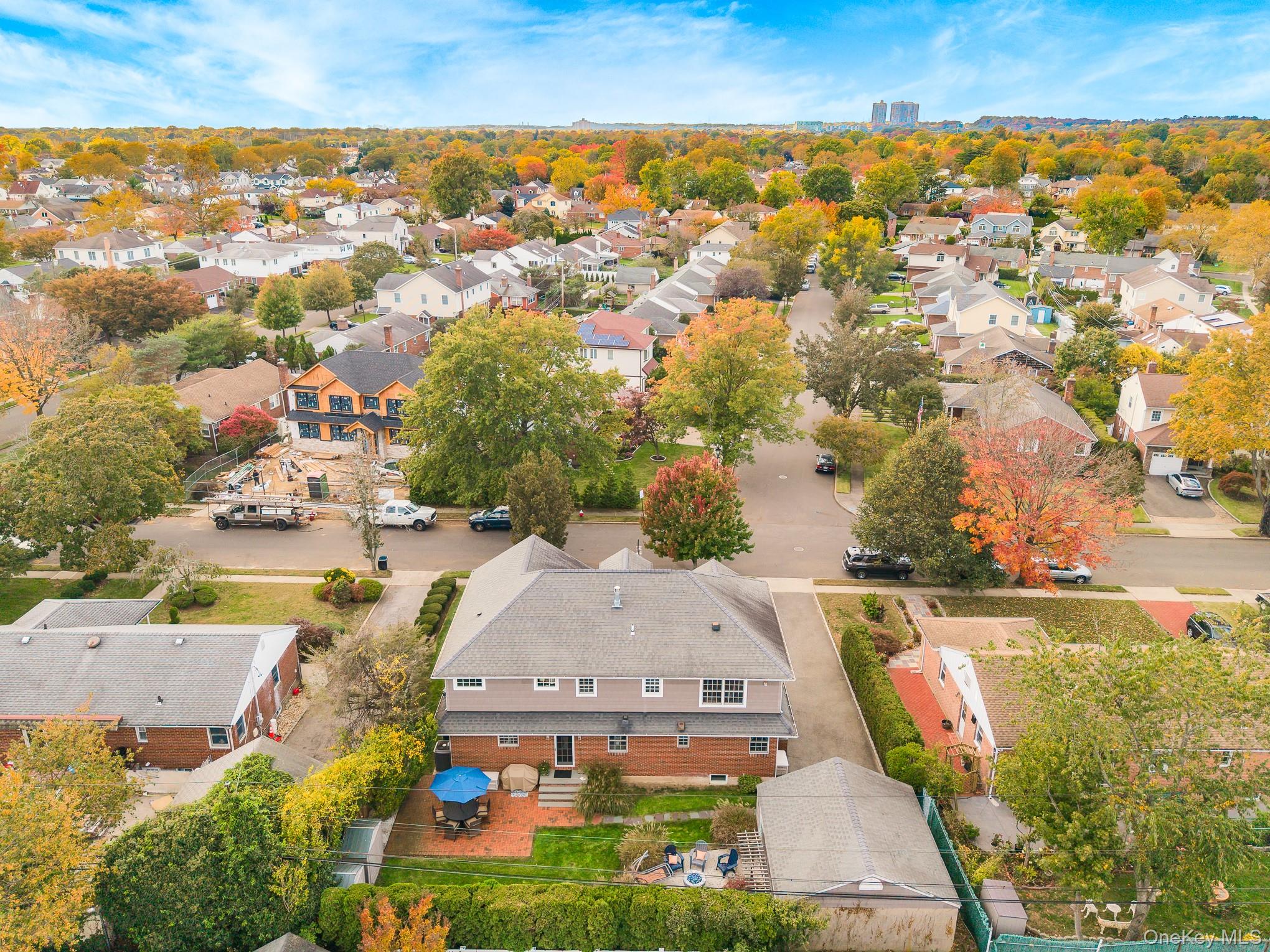 New Hyde Park, New York, 11040, United States, 4 Bedrooms Bedrooms, ,4 BathroomsBathrooms,Residential,For Sale,1976805