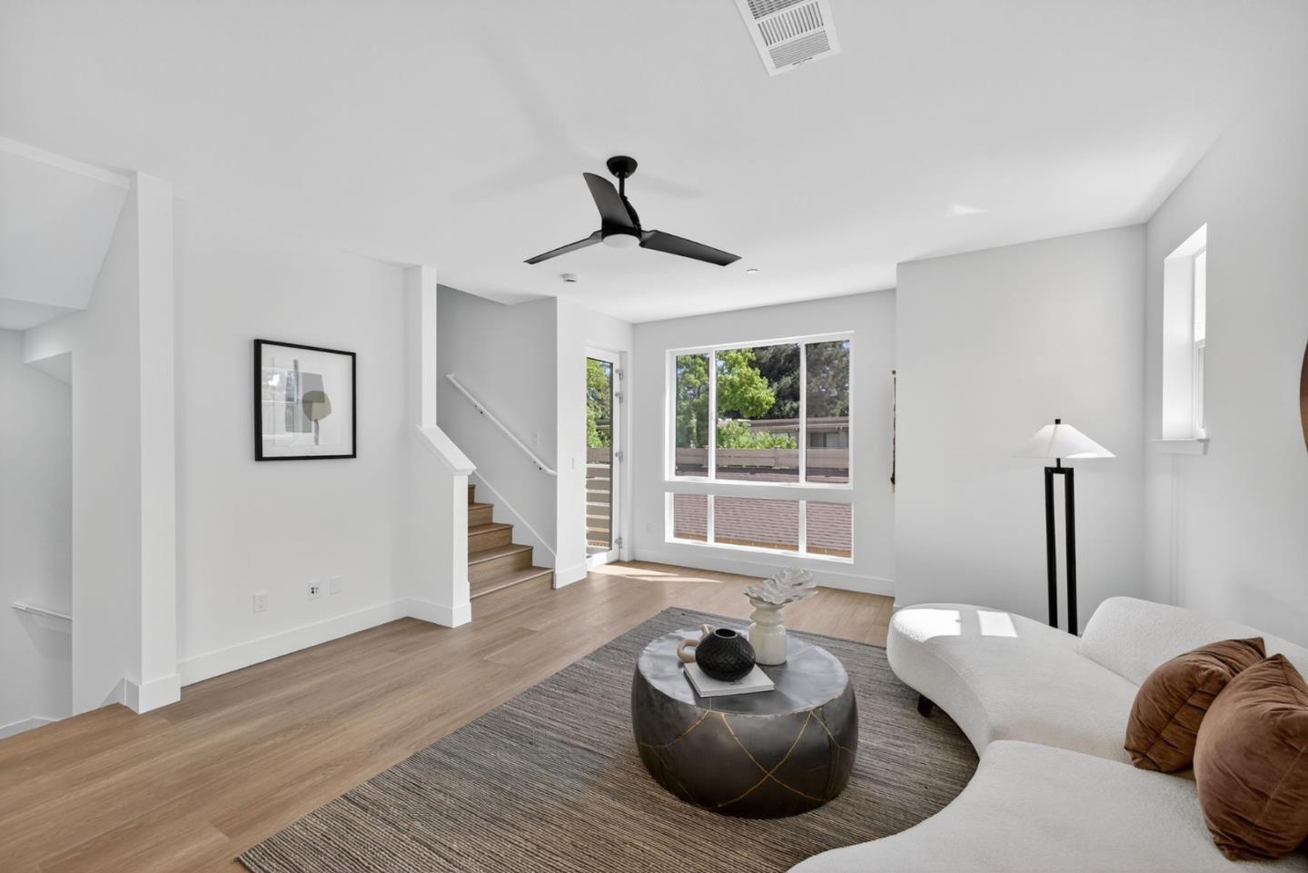 Redwood City, California, 94061, United States, 4 Bedrooms Bedrooms, ,3 BathroomsBathrooms,Residential,For Sale,1988183