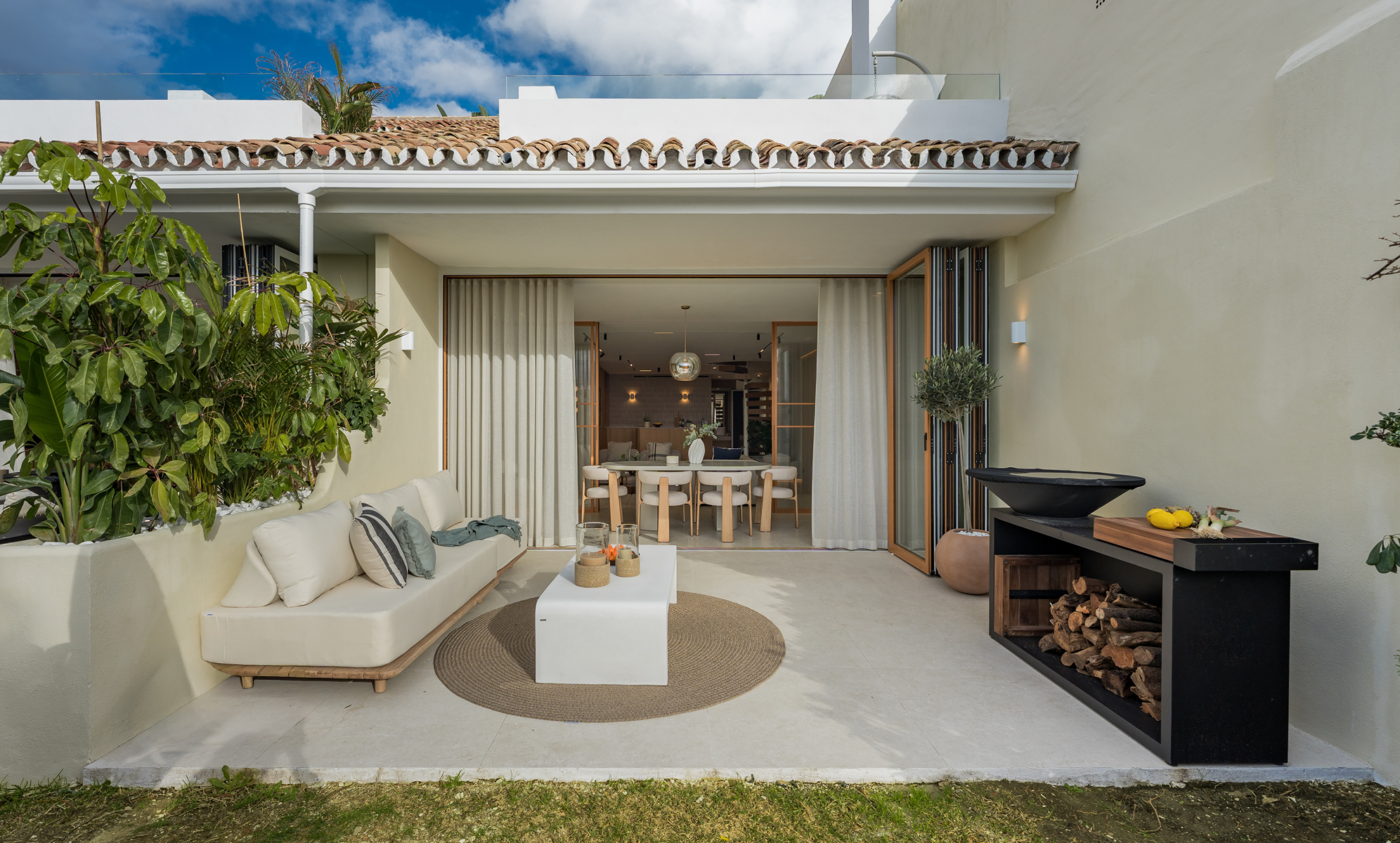  Renovated townhouse in Marbella