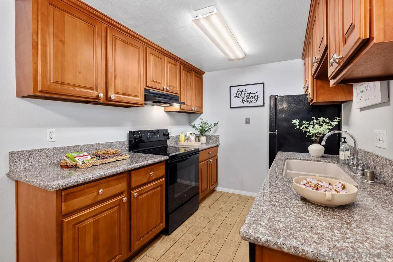 Poway, California, 92064, United States, 3 Bedrooms Bedrooms, ,2 BathroomsBathrooms,Residential,For Sale,1911410