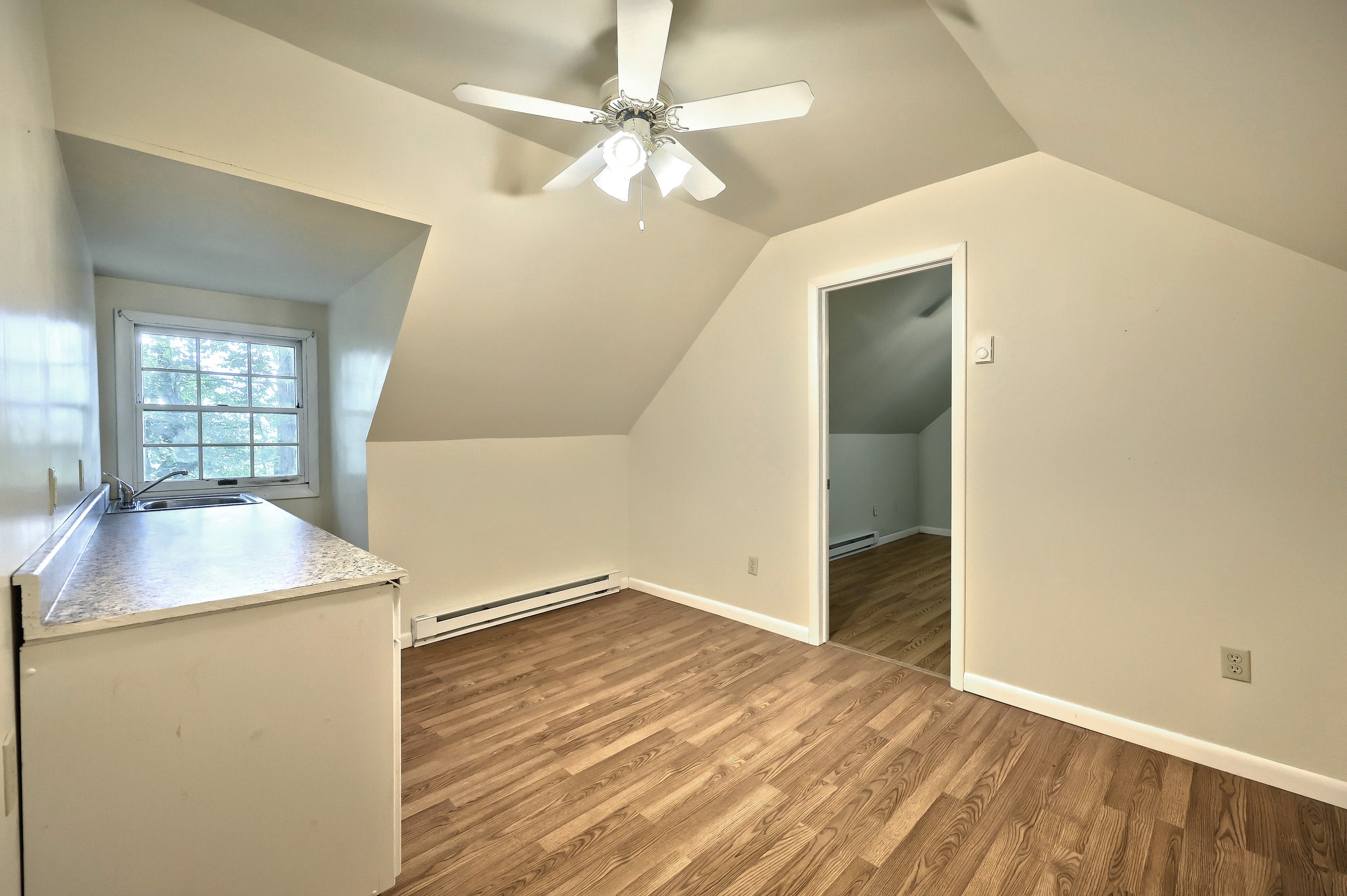 Felton, Pennsylvania, 17322, United States, 4 Bedrooms Bedrooms, ,2 BathroomsBathrooms,Residential,For Sale,1977692