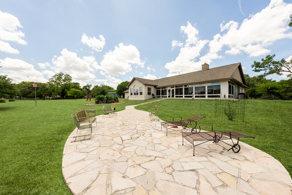 Kerrville, Texas, 78028, United States, 4 Bedrooms Bedrooms, ,4 BathroomsBathrooms,Residential,For Sale,1710846