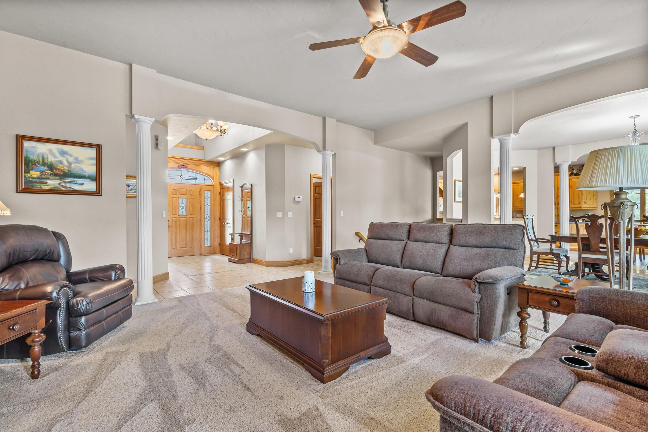 Neenah, Wisconsin, 54956, United States, 3 Bedrooms Bedrooms, ,4 BathroomsBathrooms,Residential,For Sale,1938221
