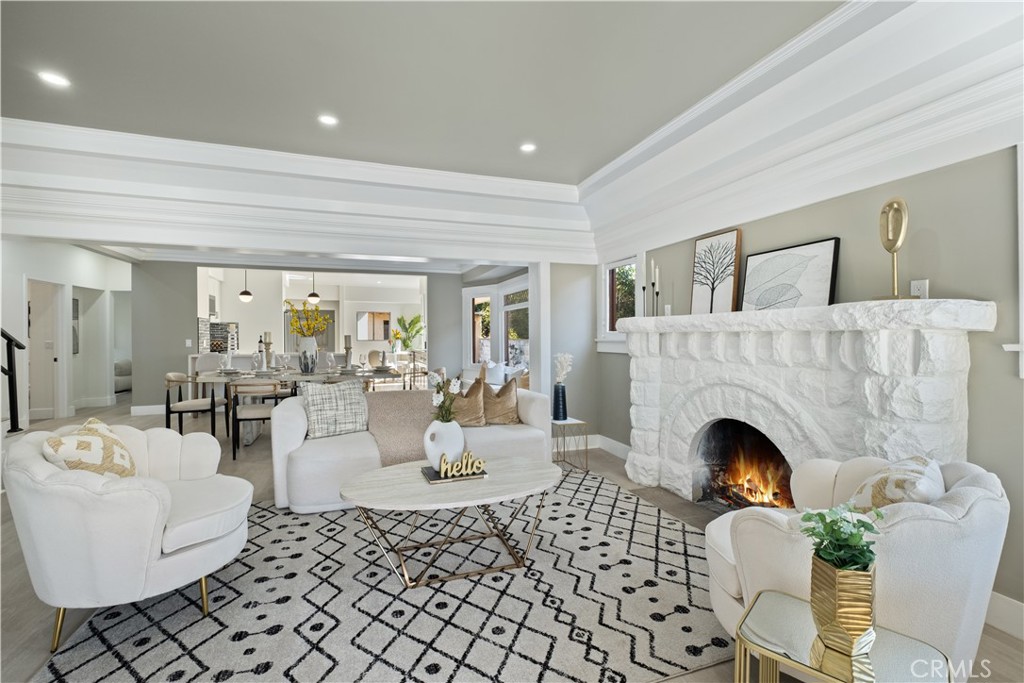 Los Angeles, California, 90018, United States, 6 Bedrooms Bedrooms, ,1 BathroomBathrooms,Residential,For Sale,2001220