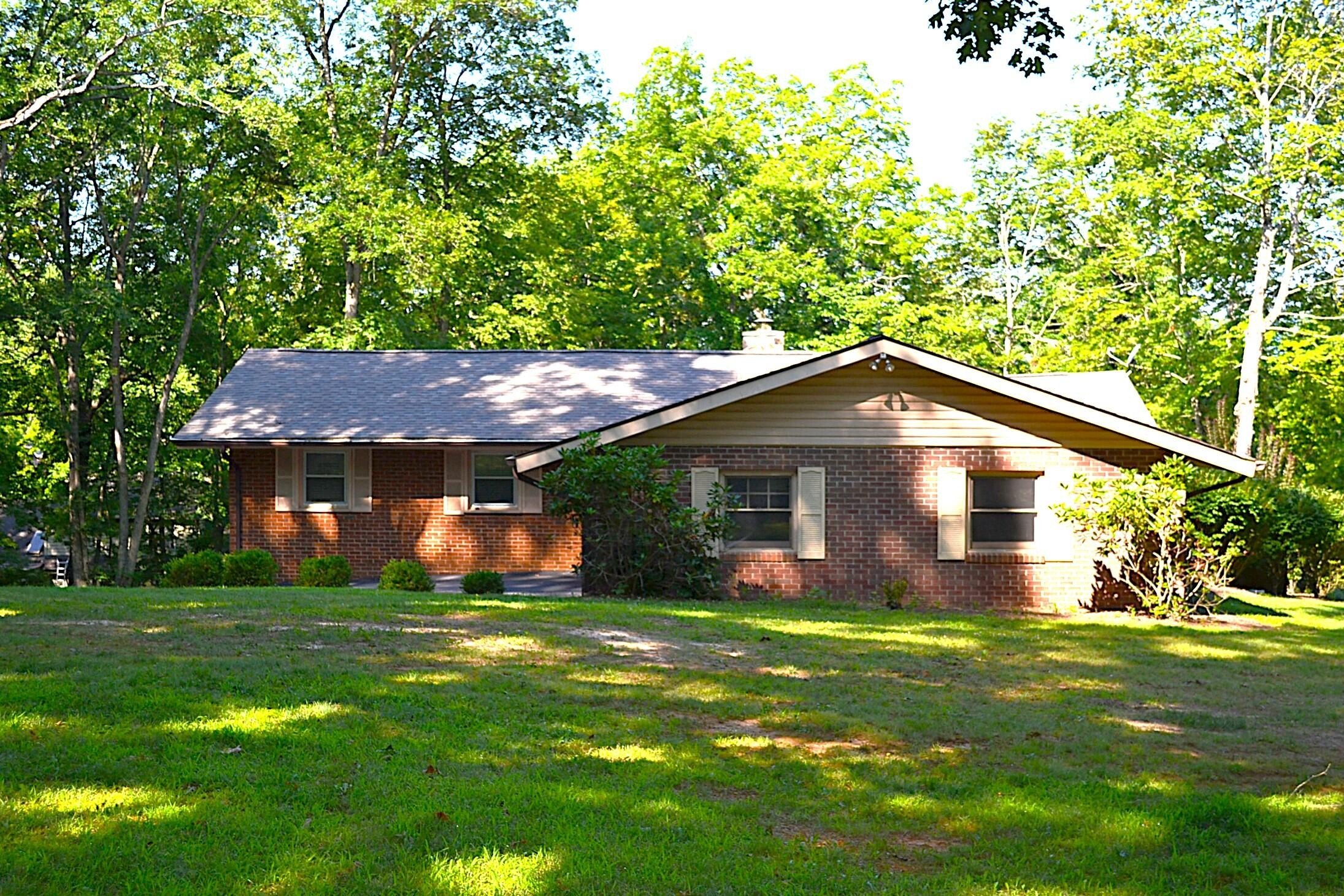 Lewisburg, West Virginia, 24901, United States, 6 Bedrooms Bedrooms, ,3 BathroomsBathrooms,Residential,For Sale,1940620