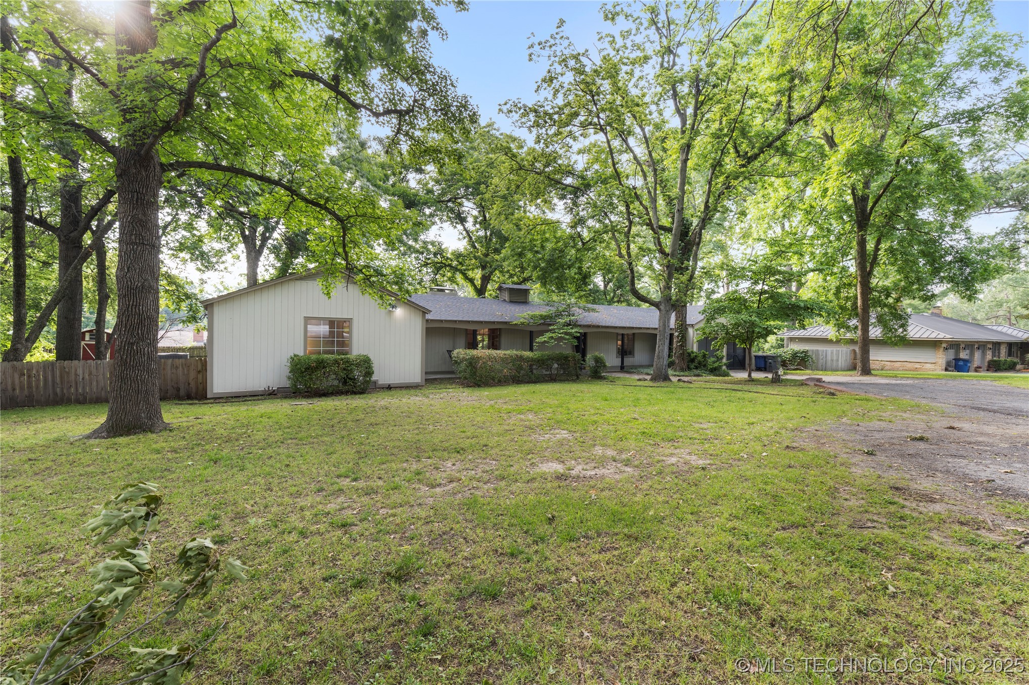 Tulsa, Oklahoma, 74105, United States, 4 Bedrooms Bedrooms, ,3 BathroomsBathrooms,Residential,For Sale,1848646