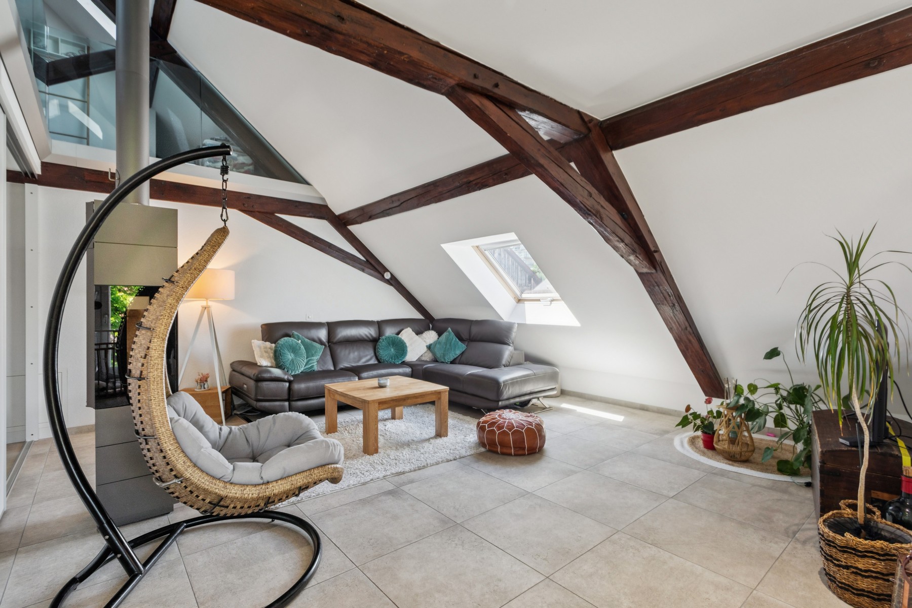  Spacious rooms that inspire, charming character, a home ready to move into - 物件實景