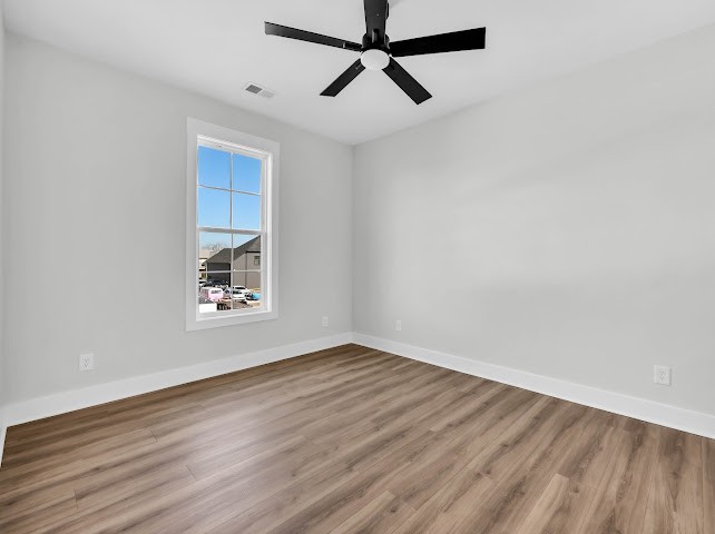 Clarksville, Tennessee, 37043, United States, 4 Bedrooms Bedrooms, ,4 BathroomsBathrooms,Residential,For Sale,2005761