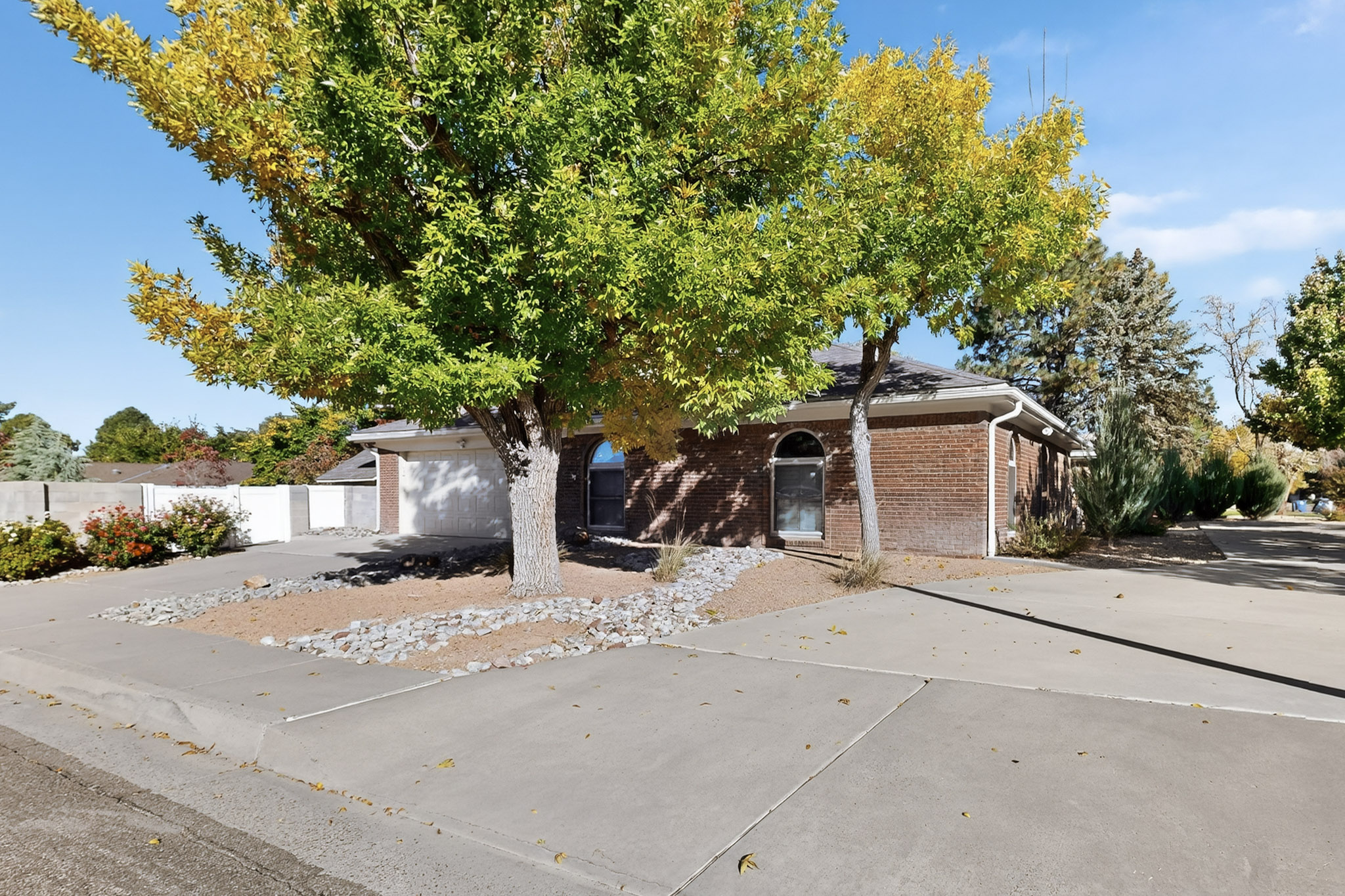 Albuquerque, New Mexico, 87109, United States, 4 Bedrooms Bedrooms, ,3 BathroomsBathrooms,Residential,For Sale,1985766