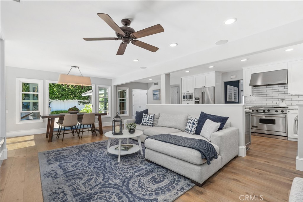 Newport Beach, California, 92660, United States, 4 Bedrooms Bedrooms, ,4 BathroomsBathrooms,Residential,For Sale,1949668