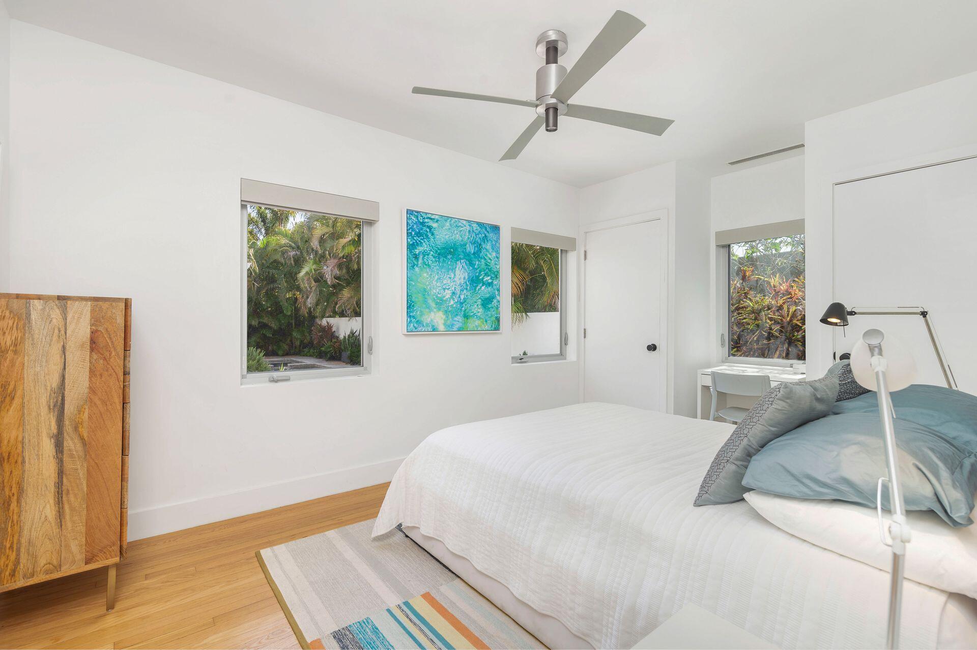 West Palm Beach, Florida, 33401, United States, 2 Bedrooms Bedrooms, ,3 BathroomsBathrooms,Residential,For Sale,2001645