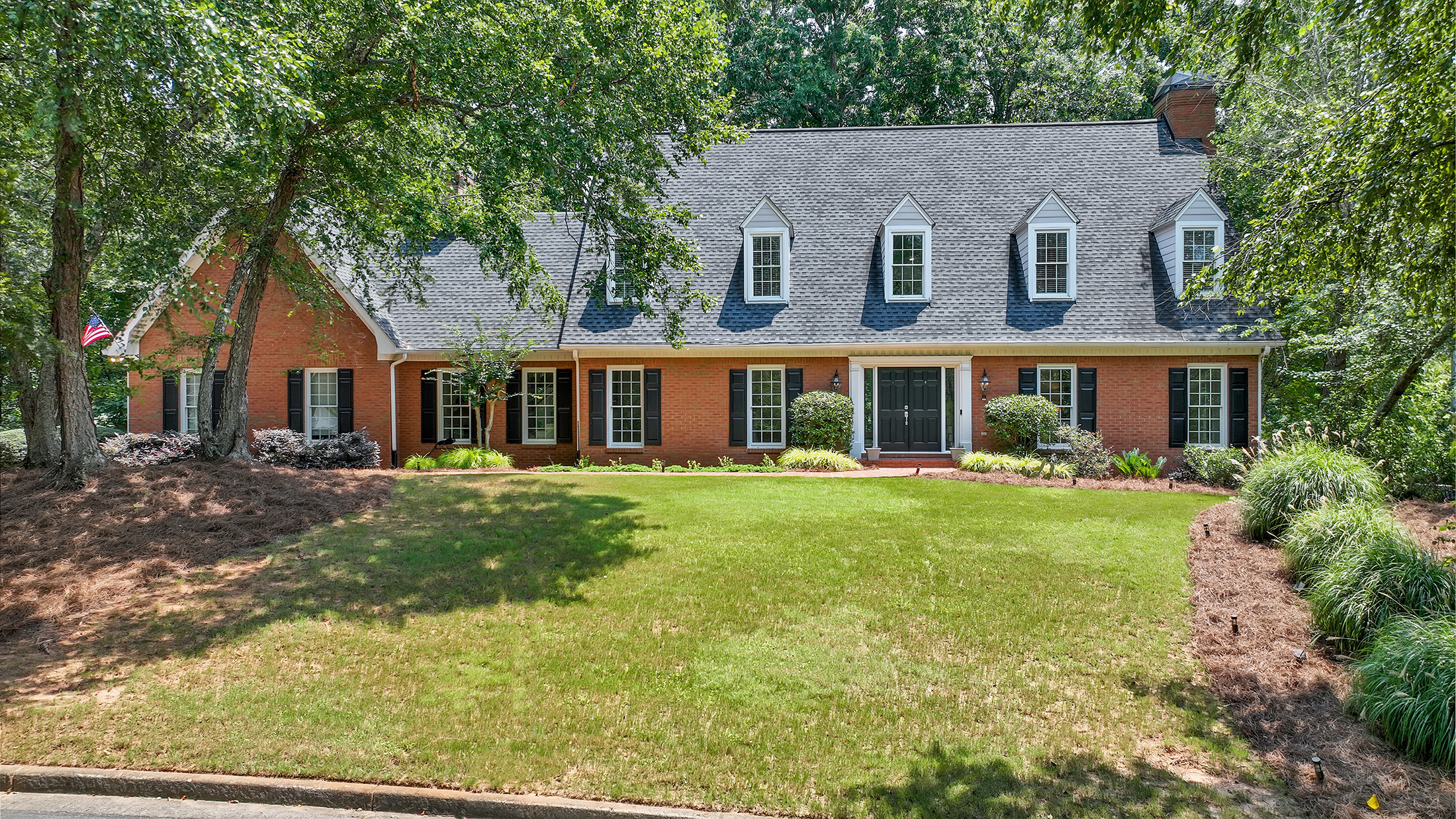  Timeless Elegance Meets Modern Sophistication in Roswell - 物件實景