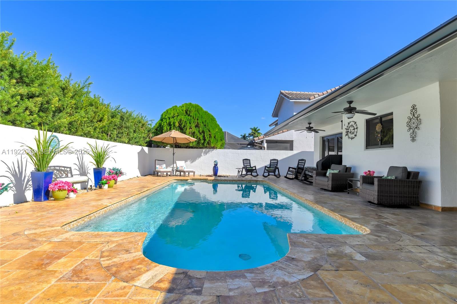 Miami Lakes, Florida, 33016, United States, 3 Bedrooms Bedrooms, ,3 BathroomsBathrooms,Residential,For Sale,2002198