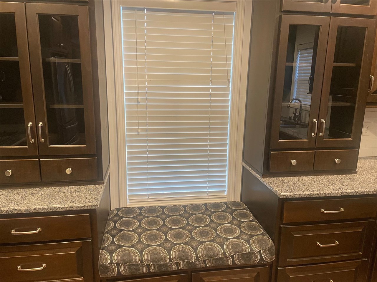 Bowling Green, Kentucky, 42104, United States, 4 Bedrooms Bedrooms, ,5 BathroomsBathrooms,Residential,For Sale,1971353