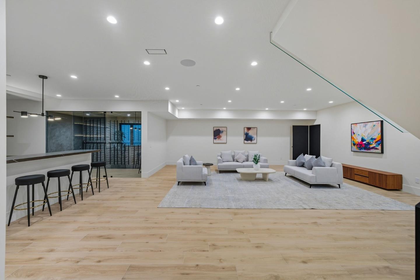 Hillsborough, California, 94010, United States, 8 Bedrooms Bedrooms, ,10 BathroomsBathrooms,Residential,For Sale,1949647