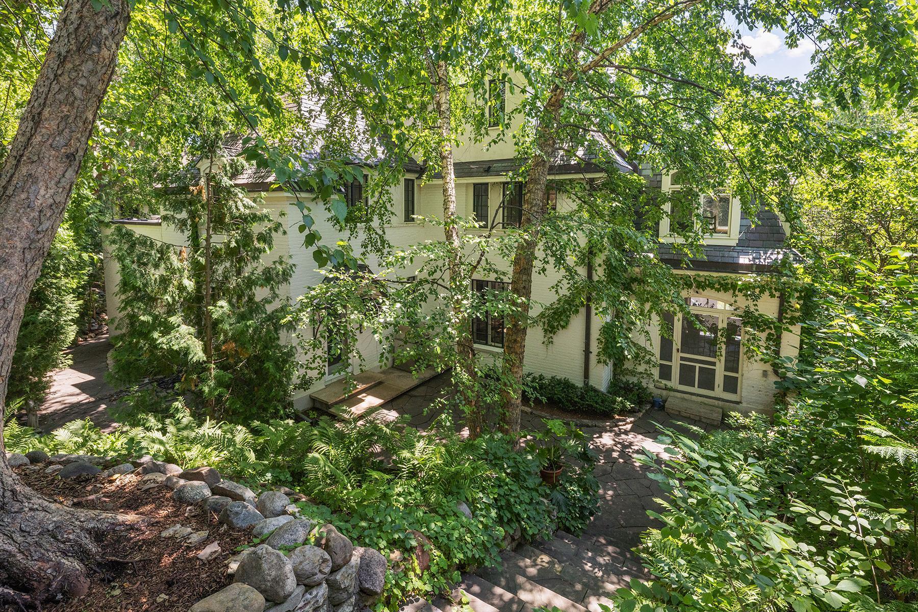 Minneapolis, Minnesota, 55416, United States, 4 Bedrooms Bedrooms, ,4 BathroomsBathrooms,Residential,For Sale,1901324