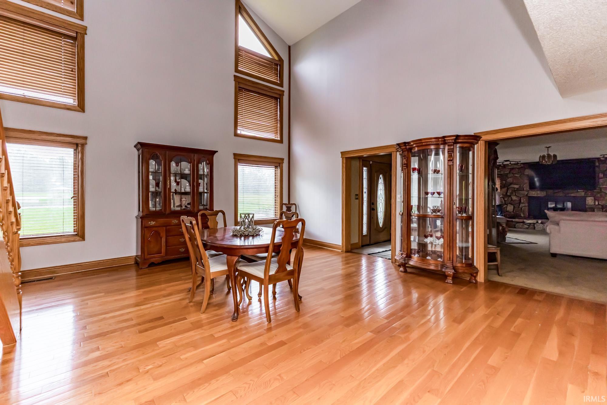 Hartford City, Indiana, 47348, United States, 6 Bedrooms Bedrooms, ,3 BathroomsBathrooms,Residential,For Sale,1870324