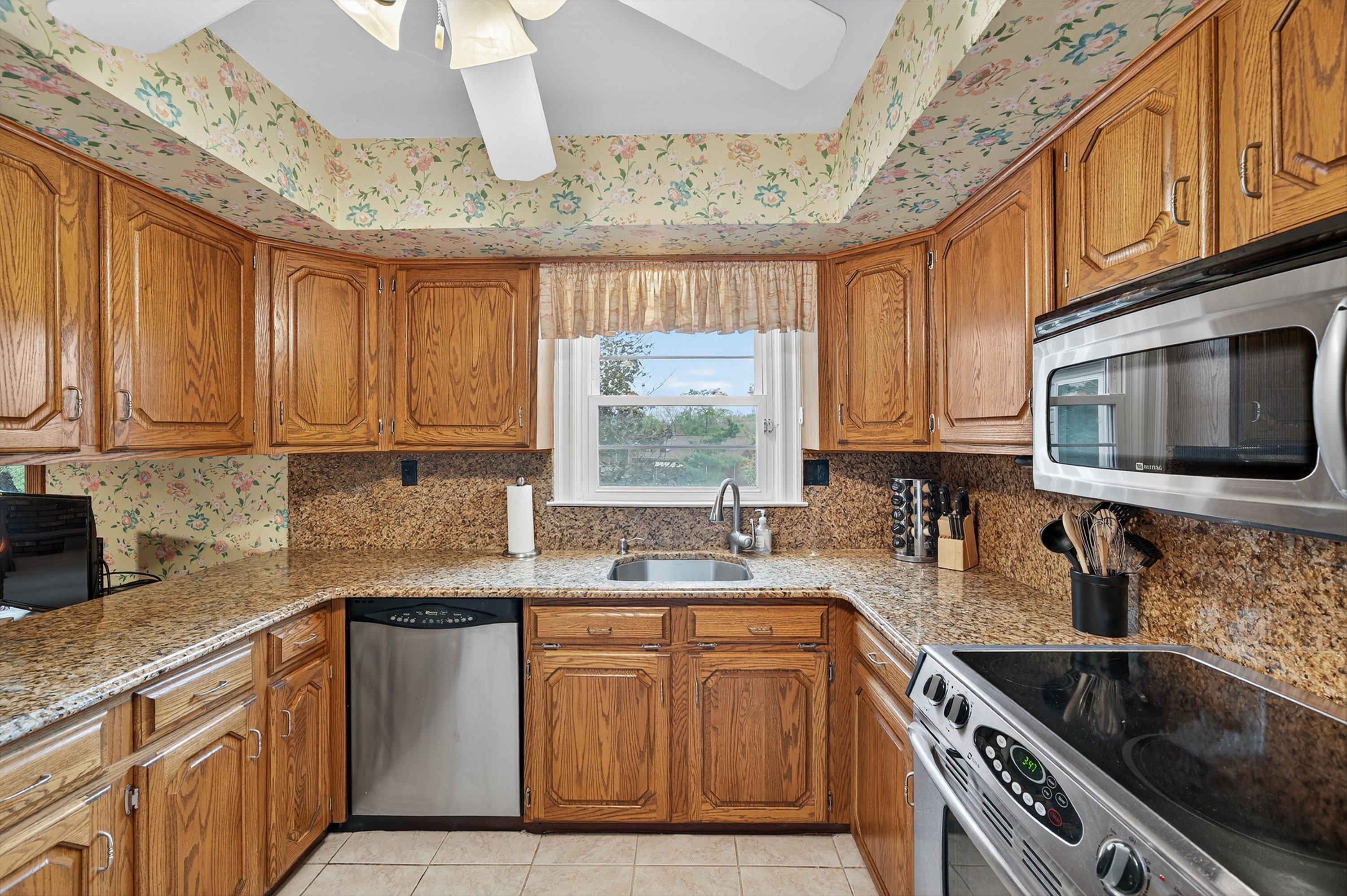 Monroe, New York, 10950, United States, 5 Bedrooms Bedrooms, ,3 BathroomsBathrooms,Residential,For Sale,1976155