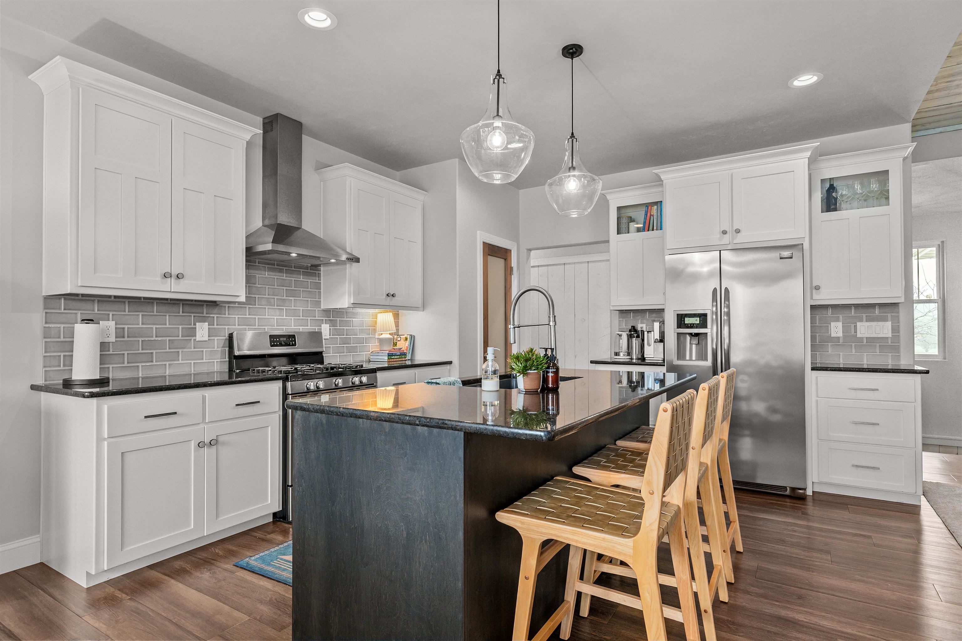 Greenville, Wisconsin, 54942-8126, United States, 6 Bedrooms Bedrooms, ,5 BathroomsBathrooms,Residential,For Sale,2040409