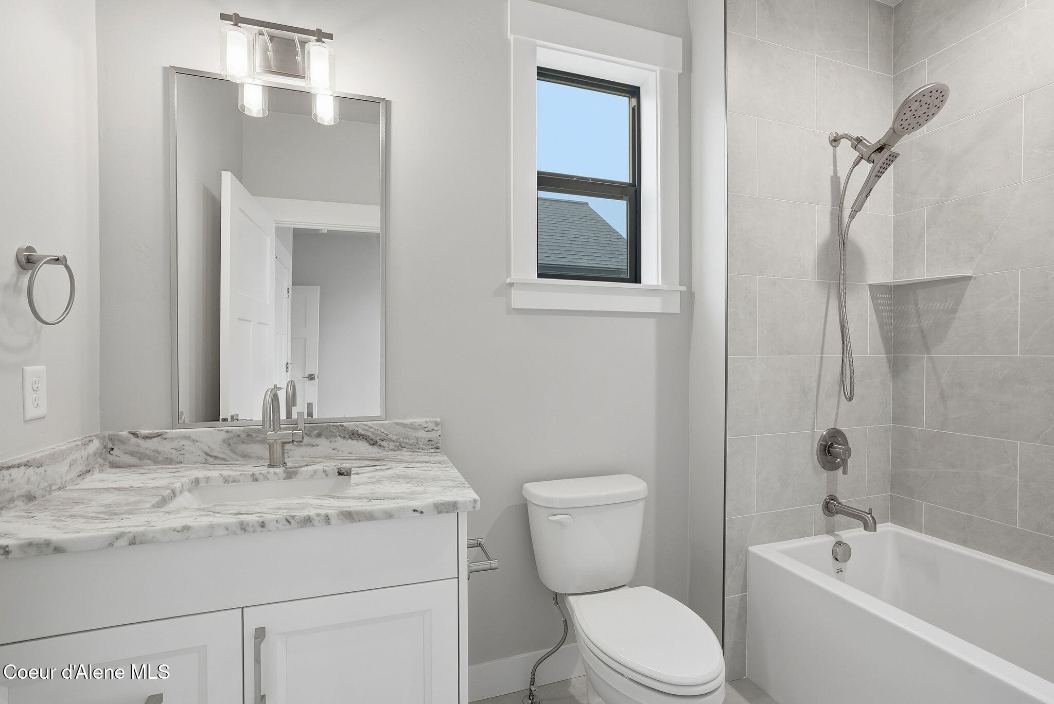 Coeur d'Alene, Idaho, 83815, United States, 3 Bedrooms Bedrooms, ,3 BathroomsBathrooms,Residential,For Sale,2006129